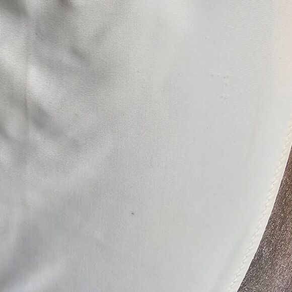 Van Leve White Intricate Fabric Design One Piece Swimsuit - Picture 14 of 15